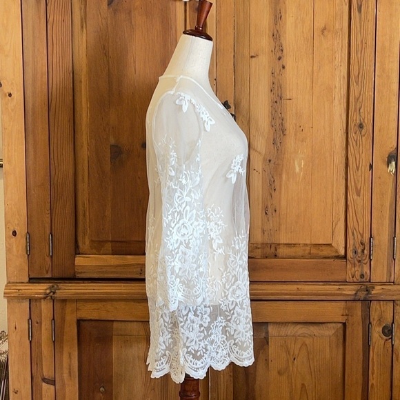 Suzanne Betro White Sheer Lace Tunic Sz. S - Picture 3 of 12